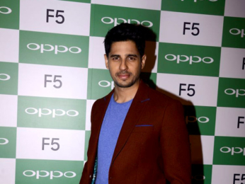 Sidharth Malhotra graces the launch of the Oppo F5 phone
