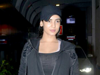 Sonal Chauhan snapped outside her gym in Khar Sonal Chauhan snapped outside her gym in Khar