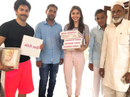 Sui Dhaaga- Made in India: Varun Dhawan and Anushka Sharma shop Chanderi sarees from local weavers