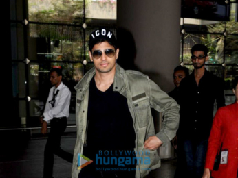 Vidya Balan, Harshvardhan Kapoor, Malaika Arora and others snapped at the airport