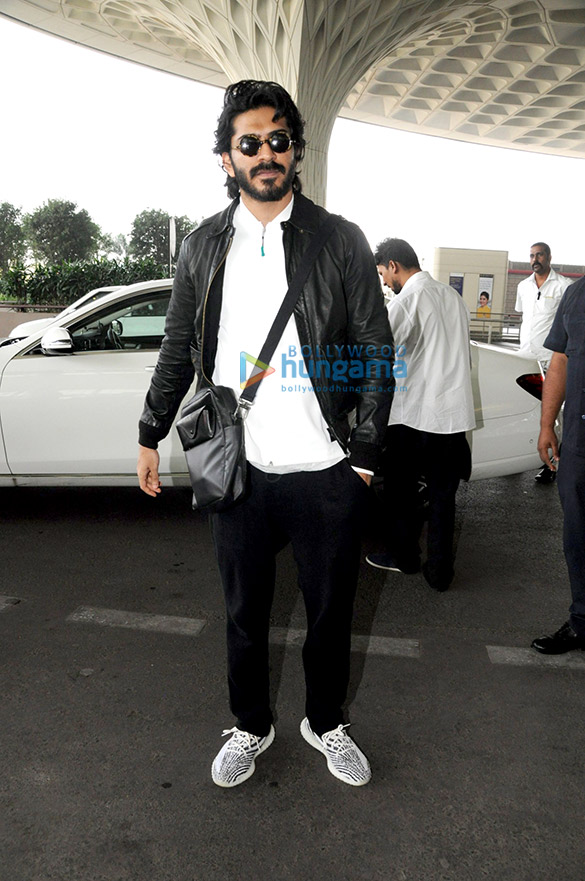vidya balan harshvardhan kapoor malaika arora and others snapped at the airport 10