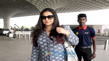Vidya Balan, Harshvardhan Kapoor, Malaika Arora and others snapped at the airport