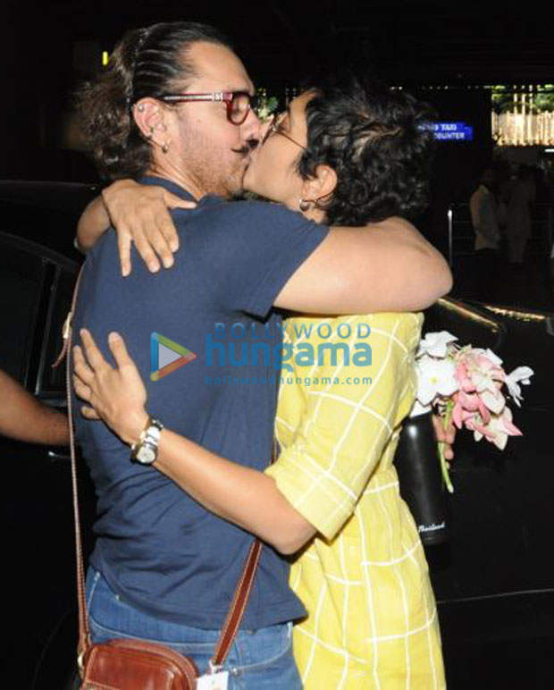 Aamir Khan SMOOCHES Kiran Rao and celebrates his birthday