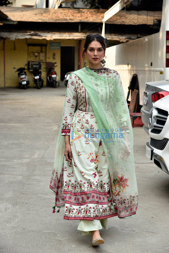 aditi rao hydari snapped at a photo shoot for spring summer collection 5