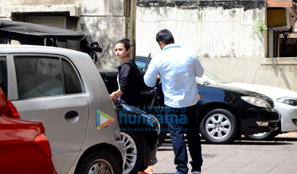 alia bhatt spotted at the gym i bandra 3