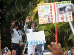 Amitabh Bachchan snapped meeting fans