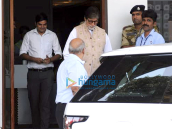 Amitabh Bachchan snapped returning from Jodhpur