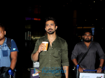 Anil Kapoor, Yami Gautam and others snapped at the airport