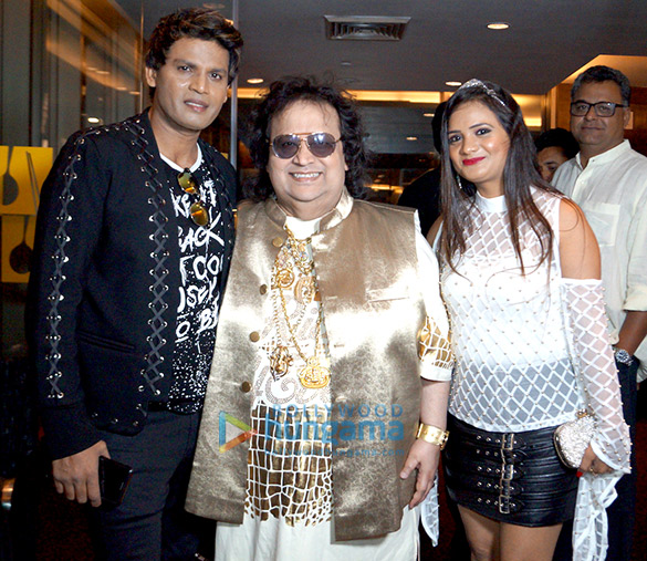 bappi lahiri celebrates manju bhartis birthday 1