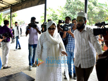 Celebs attend the funeral of veteran actress Shammi
