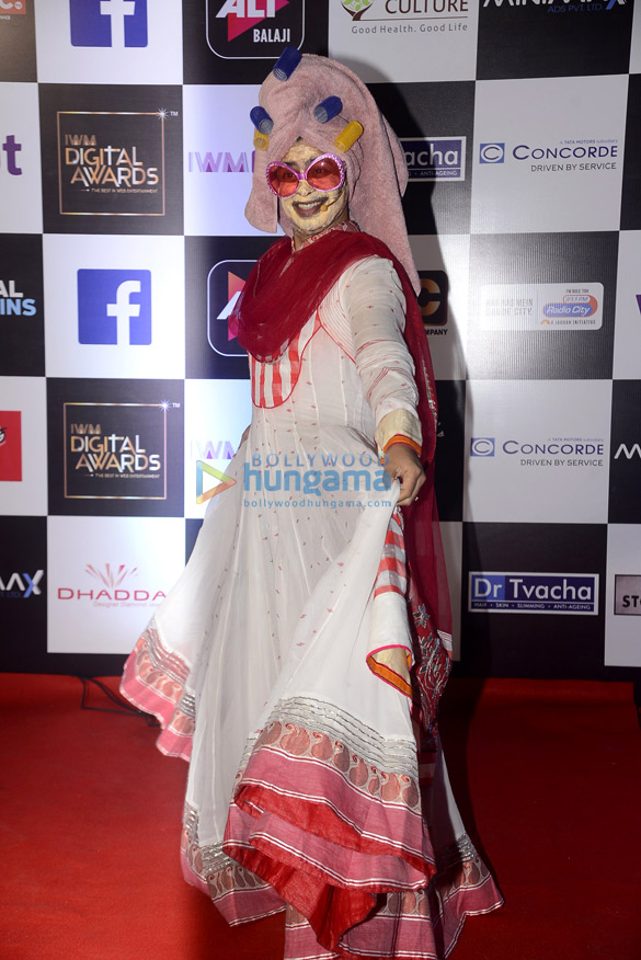 celebs grace alt balajis digital awards 25