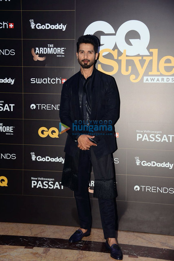 celebs grace gq style awards1 5