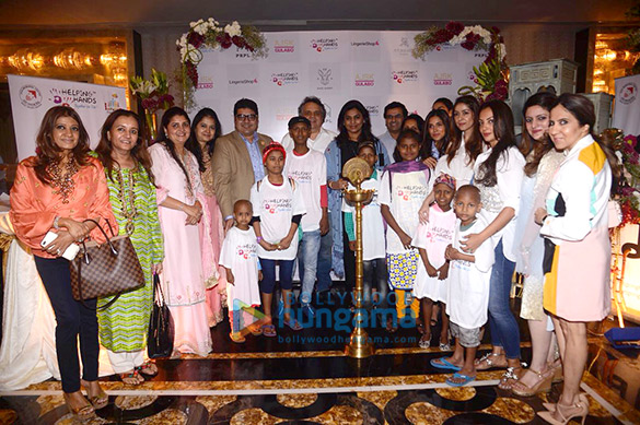 Celebs grace the initiative ‘Helping Hands’ Celebs grace the initiative ‘Helping Hands’