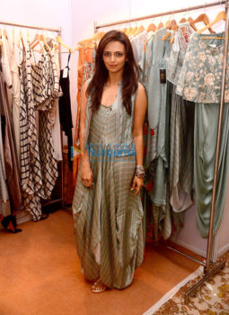 Celebs grace the initiative 'Helping Hands'