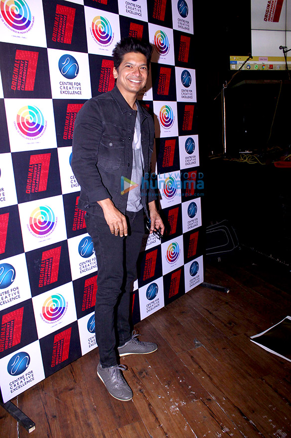 celebs grace the launch of the new album rahi 4