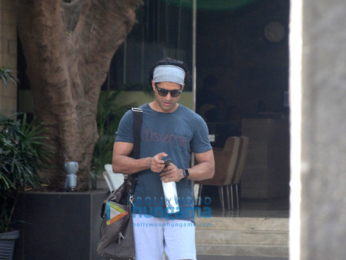 Farhan Akhtar and Mira Rajput snapped at Otters Club in Bandra