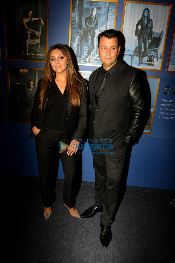 gauri khan snapped at the alchemy show in delhi 3