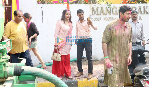 hema malini snapped after a holi party at daughter esha deols residence 5