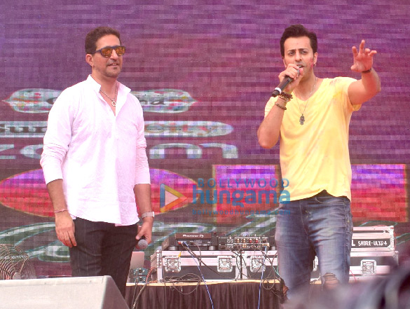 huma urvashi manish grace the zoom holi party 2018 4