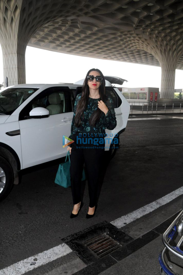 ileana dcruz karisma kapoor and others snapped at the airport 6