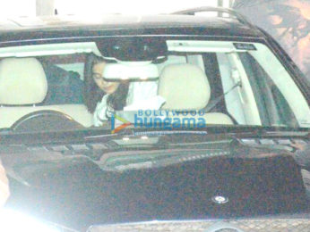 Janhvi Kapoor snapped on location in Khar