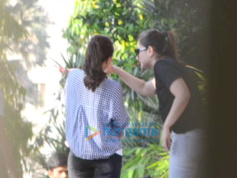 Kareena Kapoor Khan, Soha Ali Khan and Kunal Khemu snapped with their kids
