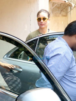 Kareena Kapoor Khan spotted after her gym session in Bandra