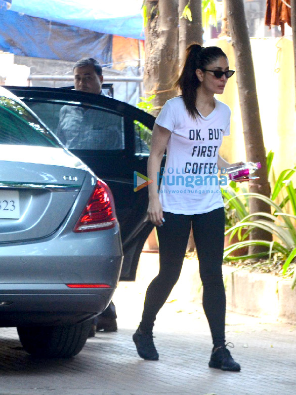 Kareena Kapoor Khan spotted at the gym in Bandra Kareena Kapoor Khan spotted at the gym in Bandra
