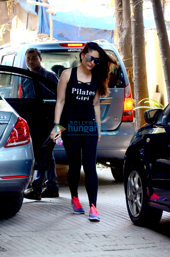 kareena kapoor khan spotted outside the gym in bandra 5 3