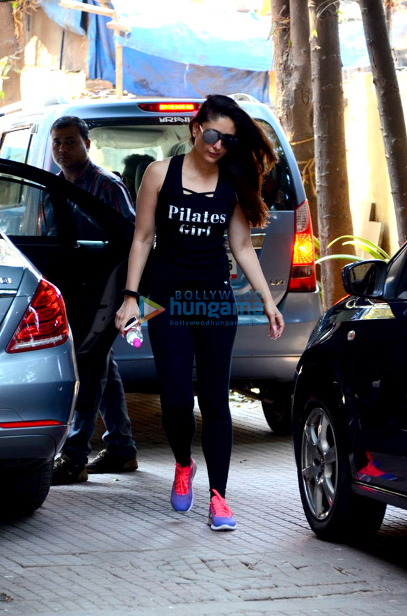 kareena kapoor khan spotted outside the gym in bandra 6 3