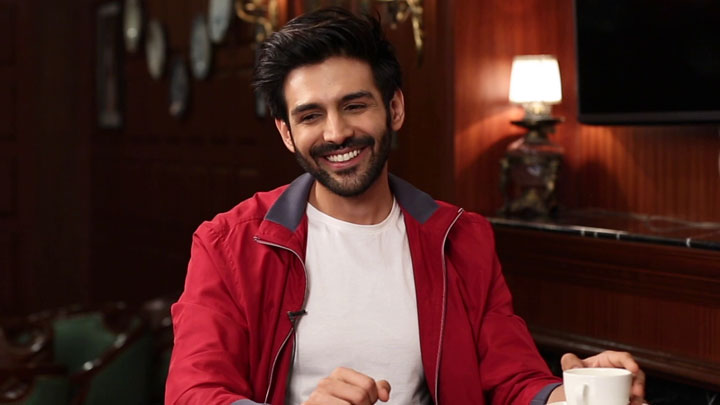 Kartik Aaryan’s CLASSY Rapid Fire On Ranveer Singh, Shah Rukh Khan, Salman Khan, Akshay Kumar Kartik Aaryan’s CLASSY Rapid Fire On Ranveer Singh, Shah Rukh Khan, Salman Khan, Akshay Kumar