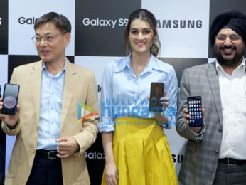 Kriti Sanon snapped at Samsung launch event