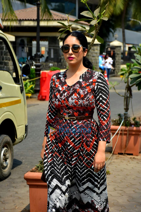 neha bhasin spotted in malad 1