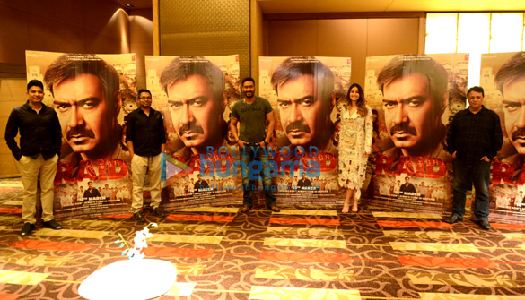 press meet of raid in delhi 1
