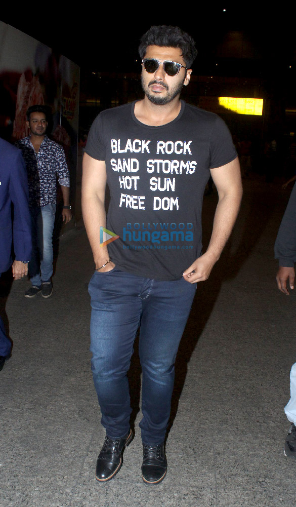 ranveer singh deepika padukone and others snapped at the airport 4 2