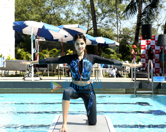 rhea chakraborty tanishaa mukerji at the speedo aquaphysical event 8