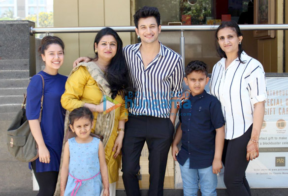 rohit saraf snapped with his family 2