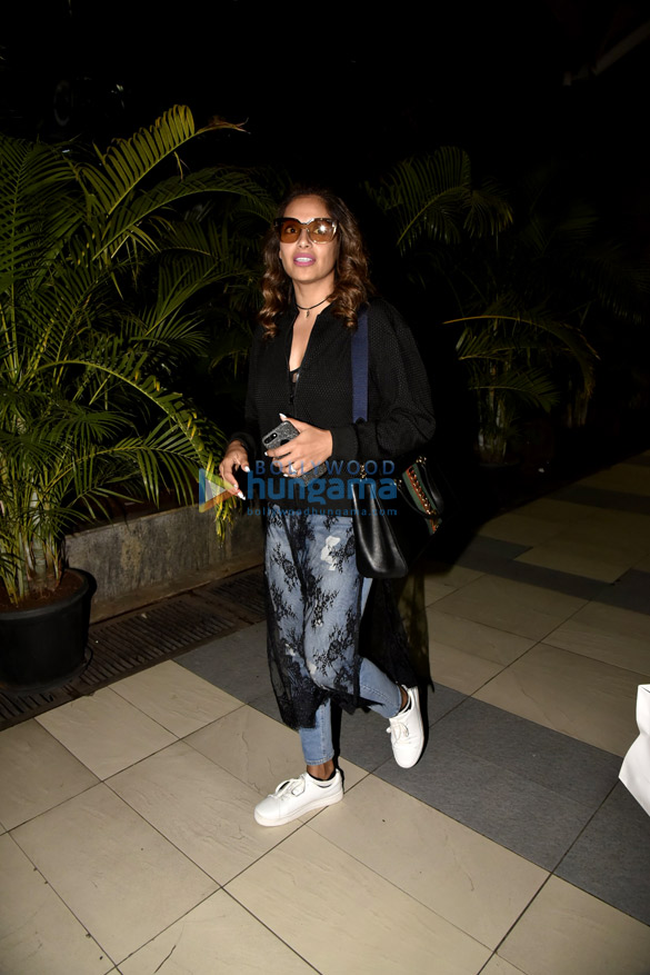 salman khan deepika padukone and rani mukerji and others snapped at the airport 10