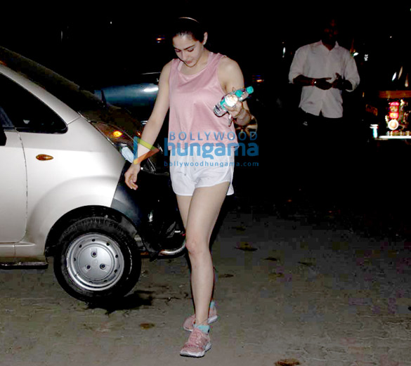 sara ali khan spotted at the gym 3