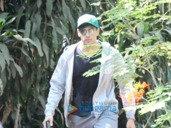 Sidharth Malhotra spotted at dance class in Bandra