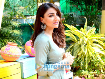 Soha Ali Khan snapped attending Jaypore store launch in Bandra