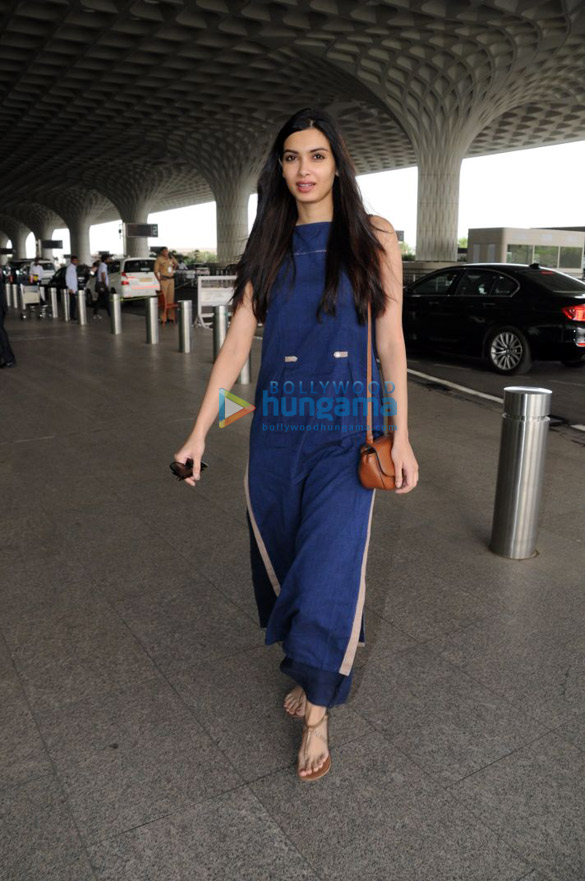sonakshi sinha diana penty and others snapped at the airport 1