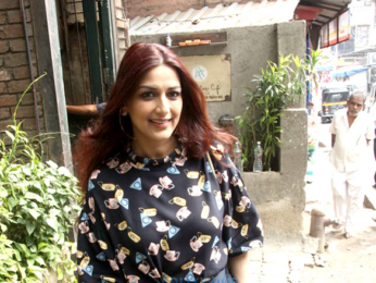 Sonali Bendre and Neelam Kothari spotted at Pali Village Cafe