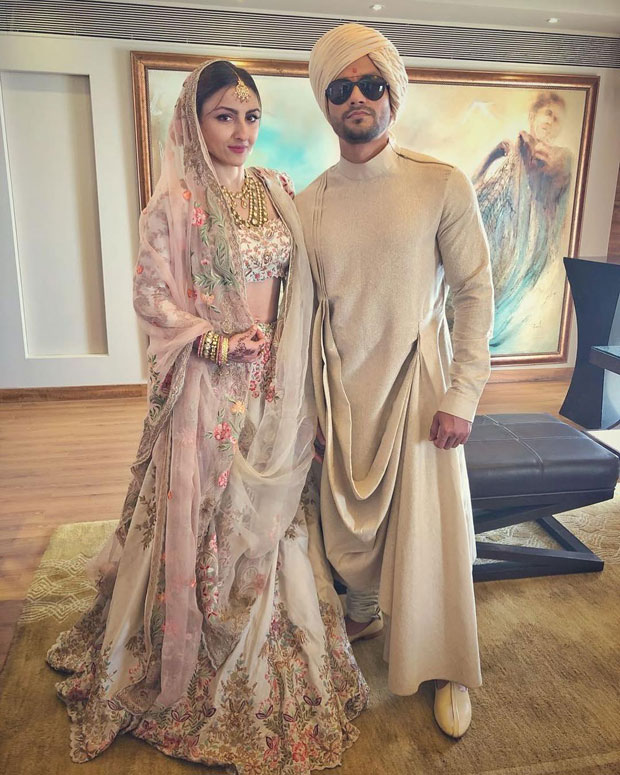 Understated yet royal, this pic of Soha Ali Khan and Kunal Kemmu will make you believe in fairy tales