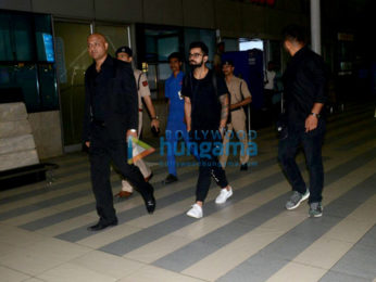 Virat Kohli snapped at the airport