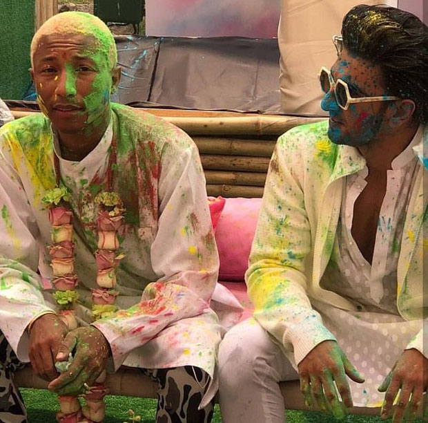 WATCH: Hollywood musician Pharrell Williams joins Ranveer Singh for Holi celebrations WATCH: Hollywood musician Pharrell Williams joins Ranveer Singh for Holi celebrations