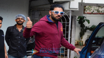 Yuvraj Singh and Angad Bedi spotted at cafe in Bandra