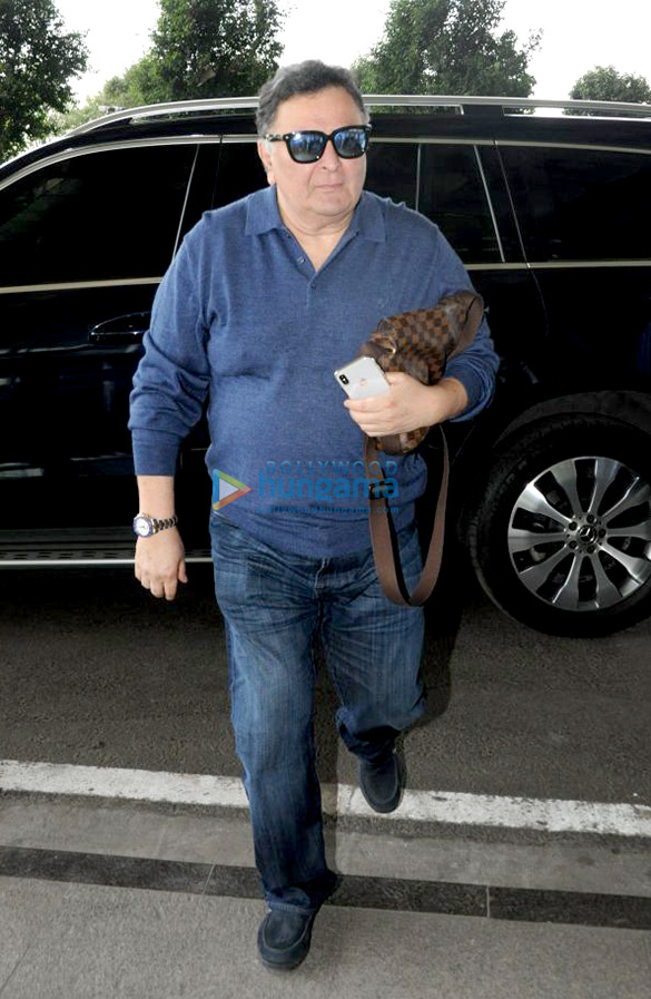 zareen khan rishi kapoor and others snapped at the airport 2