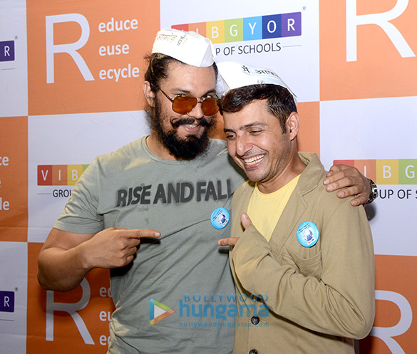 actor randeep hooda and environmentalist afroz shah at vibgyor high school 3