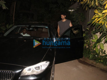 Aditya Roy Kapoor spotted in Bandra